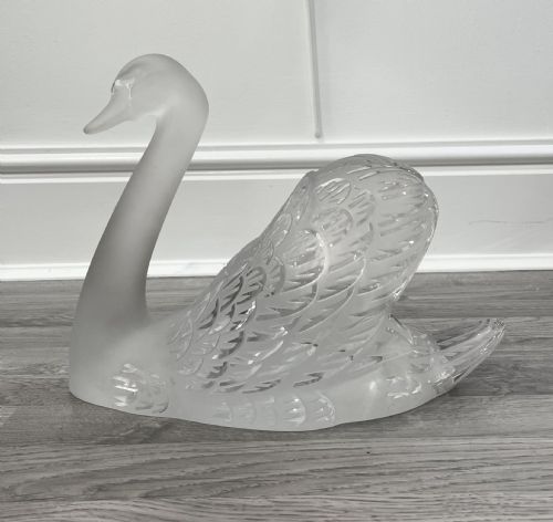 Stunning Lalique Swan Centrepiece