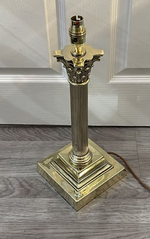 Victorian Brass Corinthian Table Lamp