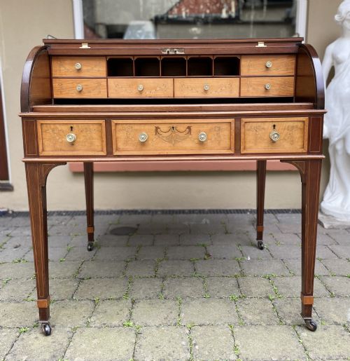 Beautiful Edwardian Irish Mahogany and Satinwood Desk by J Dooley & Sons, Dublin