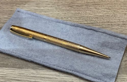 9ct Gold Yard of Led Propelling Pencil