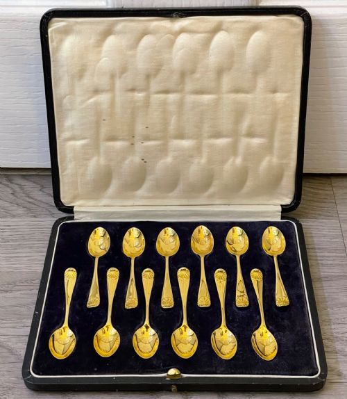 Fabulous Set Twelve Silver Gilt Coffee Tea Spoons