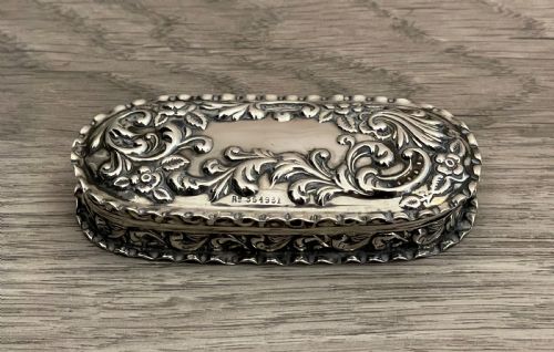 Pretty Late Victorian Silver Snuff Box, 1900