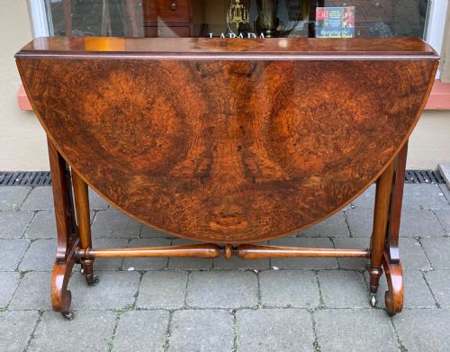 Superb Quality Victorian Burr Walnut Sutherland Table by John Taylor