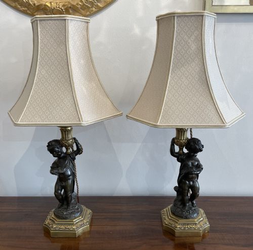 Good Pair of Early 20th Century Bronze Putti Table Lamps