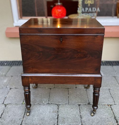 Regency Flame Mahogany Cellarette