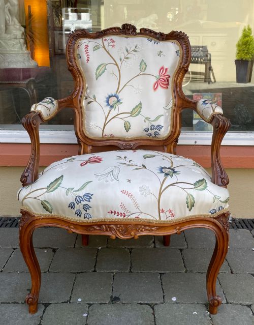 Beautiful French Salon Chair