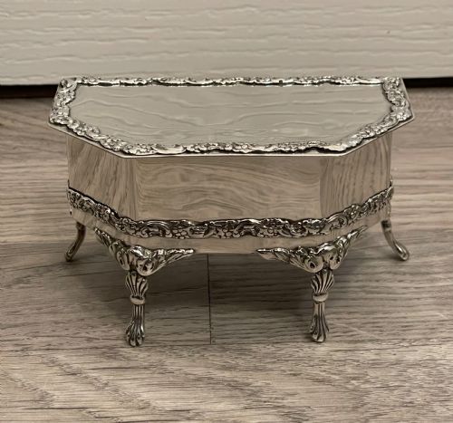 A Good Edwardian Solid Silver Jewellery Box