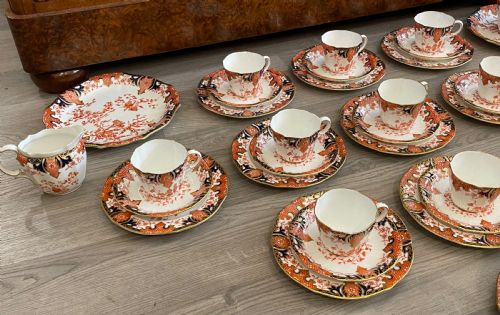 fig 1. Royal Crown Derby Imari Tea Service for Twelve Persons, c1900