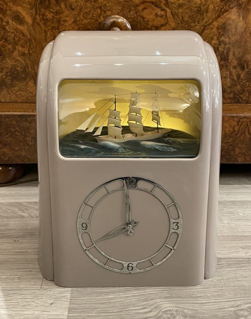 Fantastic Art Deco Clock by Vitascope
