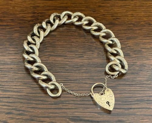 9ct Gold Heavy Curb Link Bracelet