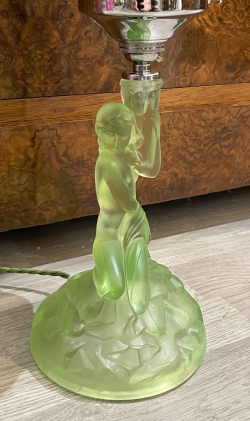 fig 1. Art Deco Walthe & Sohne Glass Table Lamp