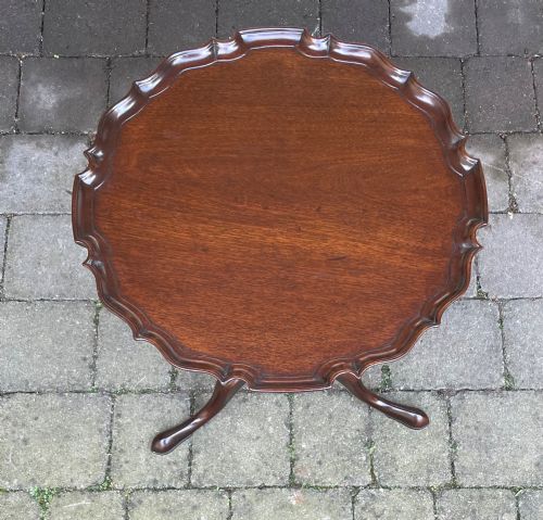 19TH CENTURY CUBAN MAHOGANY PIE CRUST OCCASIONAL TABLE - ADDITIONAL PHOTO 3