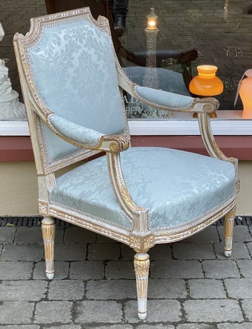 BEAUTIFUL LOUIS XVI STYLE FAUTEUIL ARMCHAIR - ADDITIONAL PHOTO 3
