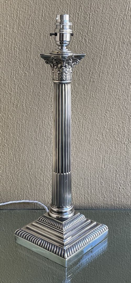 EDWARDIAN SILVER PLATED CORINTHIAN COLUMN TABLE LAMP - ADDITIONAL PHOTO 1