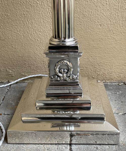 VERY LARGE VICTORIAN SILVER PLATED TABLE LAMP BY HINKS - ADDITIONAL PHOTO 1