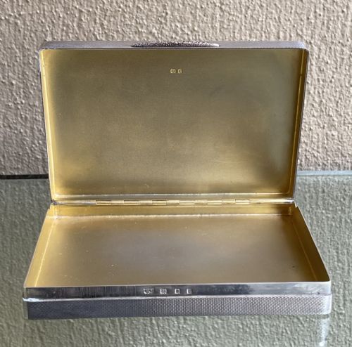 LARGE ART DECO SOLID SILVER TABLE BOX BY MAPPIN WEBB - ADDITIONAL PHOTO 2