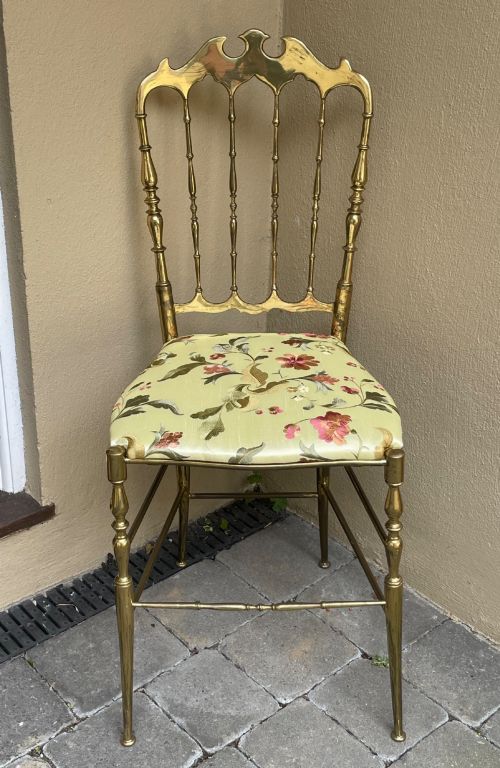BEAUTIFUL POLISHED BRASS SALON CHAIR