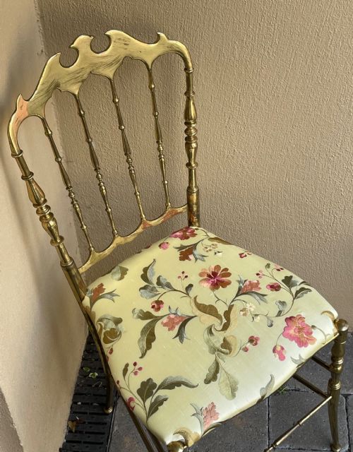 BEAUTIFUL POLISHED BRASS SALON CHAIR - ADDITIONAL PHOTO 2