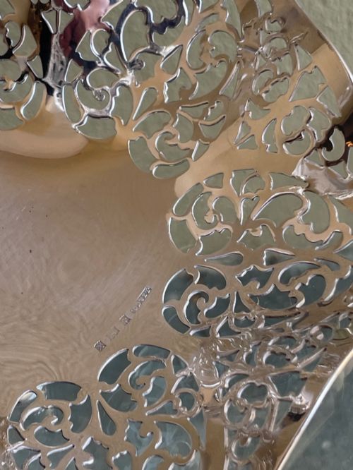 PRETTY ELIZABETH II SILVER BON BON DISH BASKET - ADDITIONAL PHOTO 1
