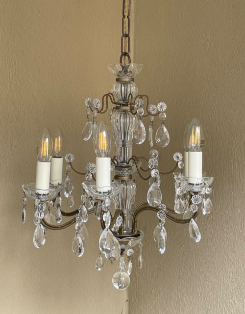 Early 20th Century French Gilded Crystal Chandelier
