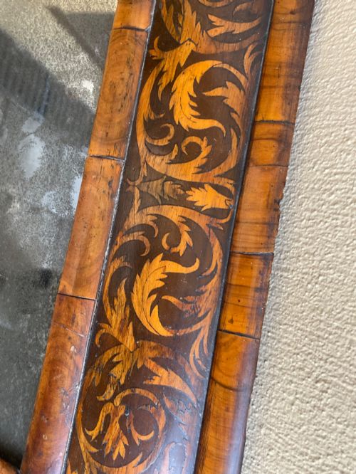 SUPERB WILLIAM AND MARY MARQUETRY INLAID CUSHION CUSHION MIRROR - ADDITIONAL PHOTO 4