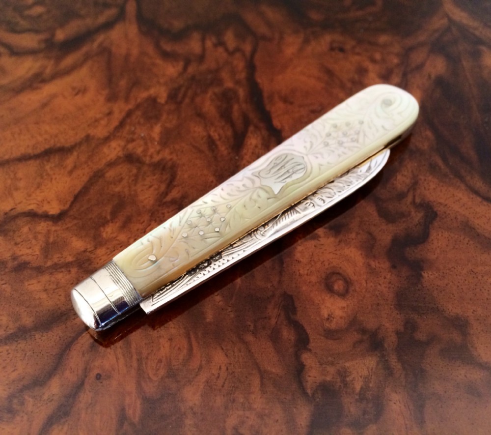 Beautiful Edwardian Silver & Mother of Pearl Fruit Knife