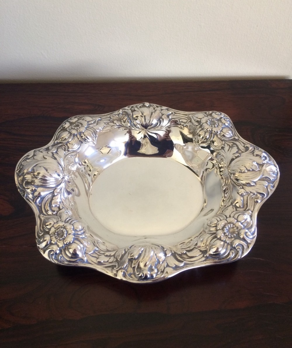 Fabulous Art Nouveau Silver Dish 