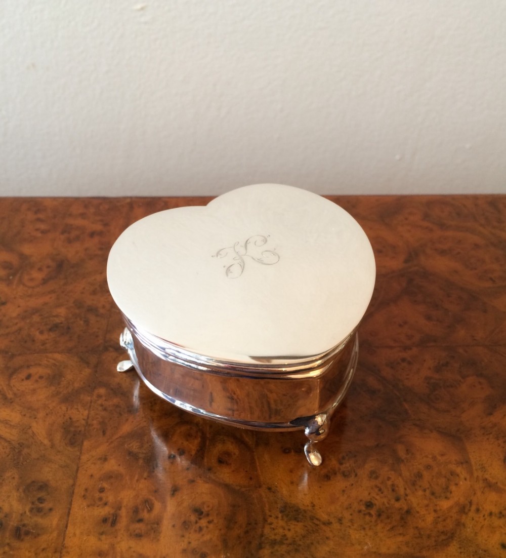 Delightful Chester Silver Heart Shaped Trinket Box