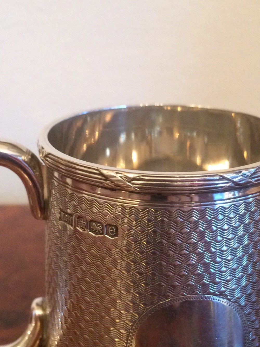 Superb Quality Silver Tankard, Walker & Hall View IV