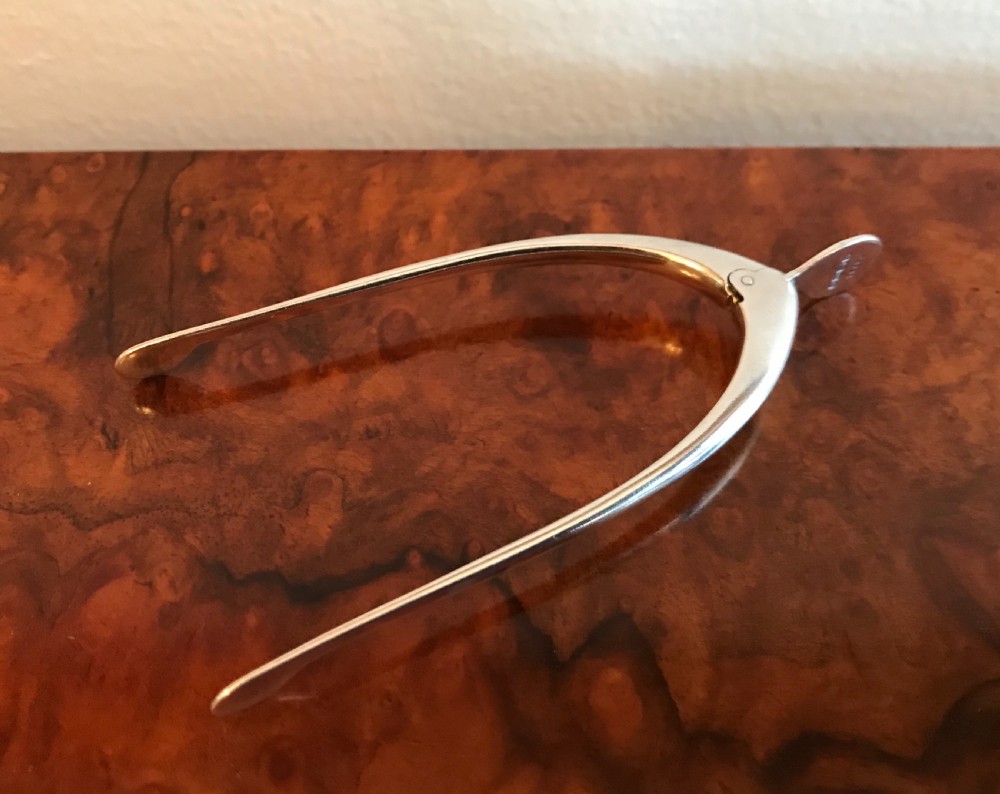 Pair Wishbone Silver Sugar Tongs, Jubilee Mark, 1934 View V