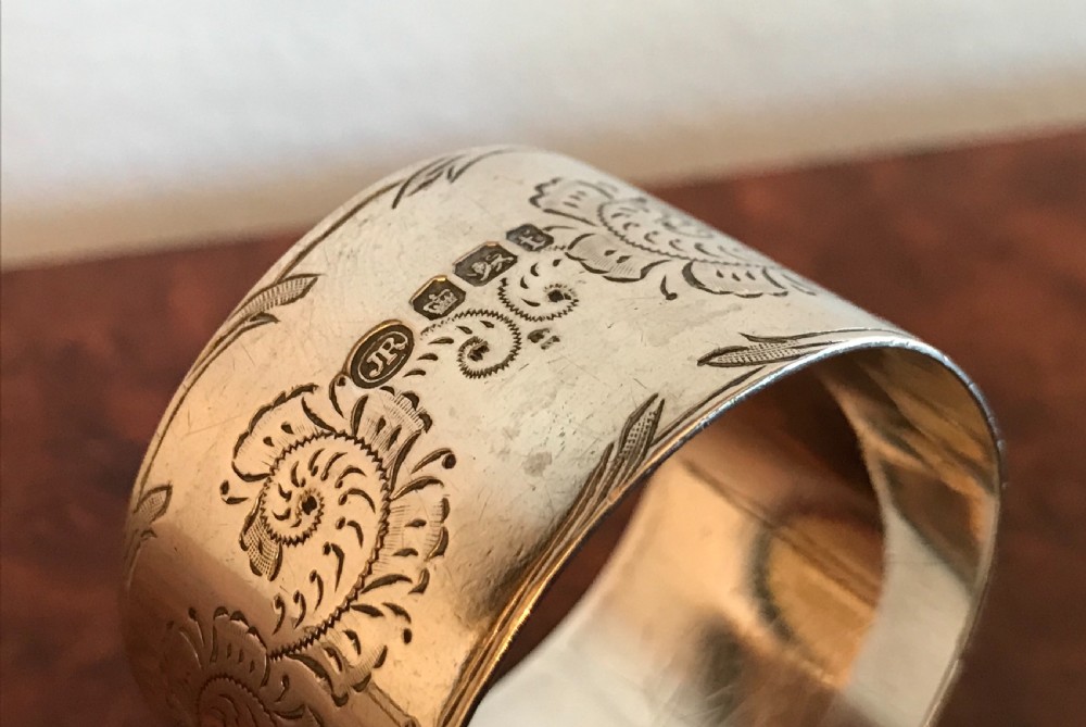 Solid Silver Napkin Ring, Sheffield 1911 View IV