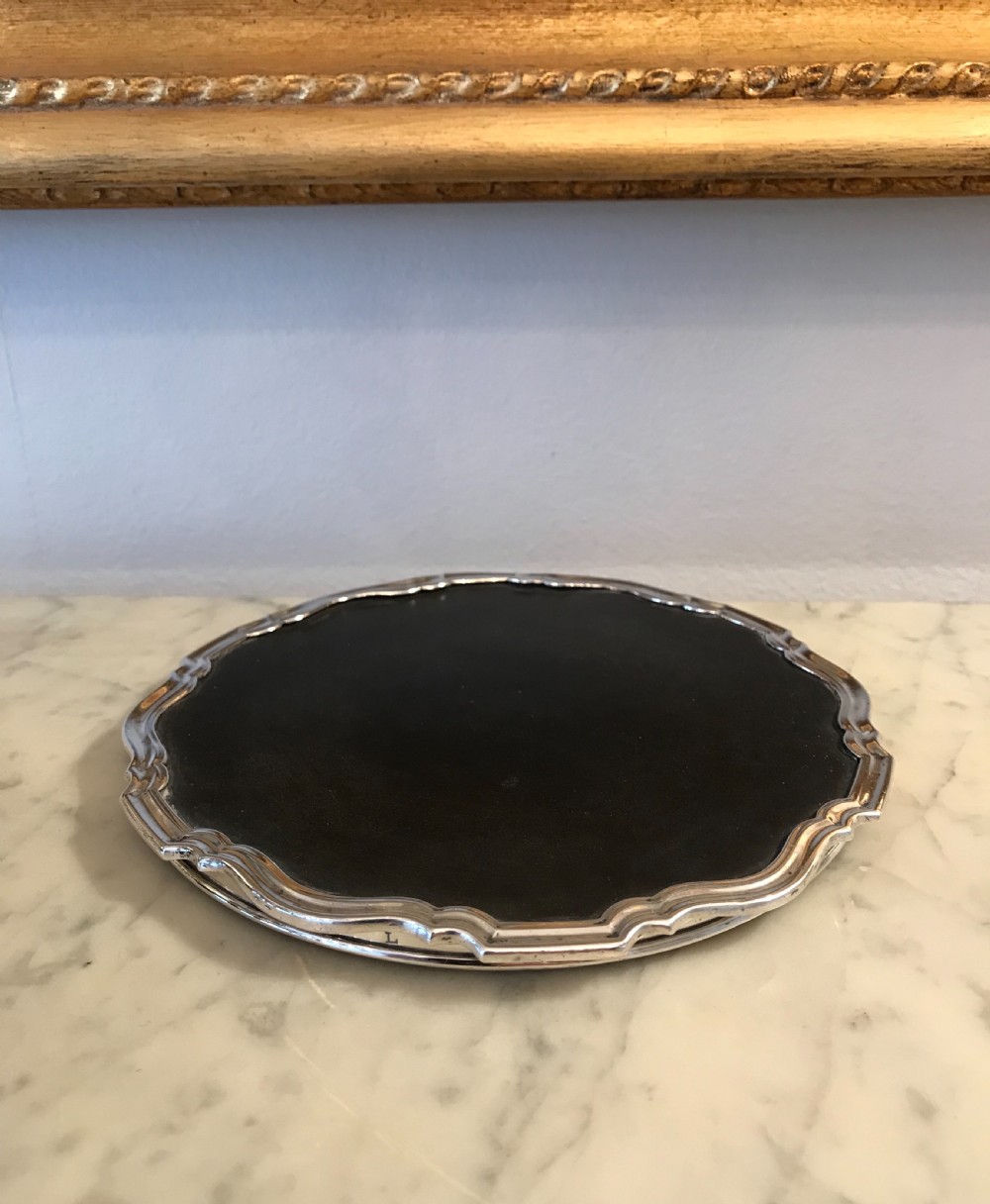 George V Silver & Bakerlite Trivet by Walker & Hall