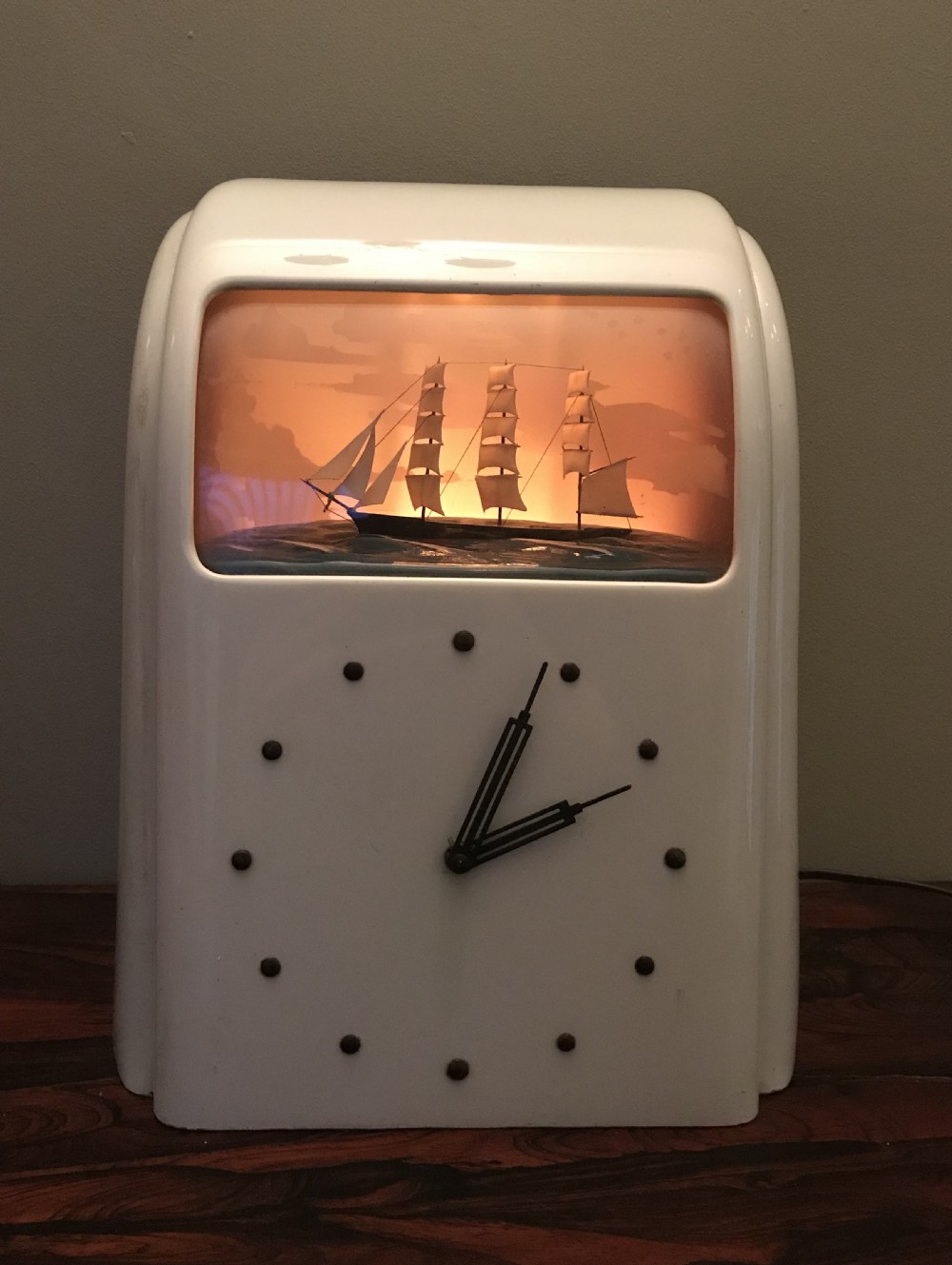 Art Deco Vitascope Clock View II