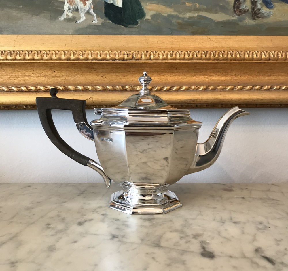 Quality George V Silver Tea Pot, 1917