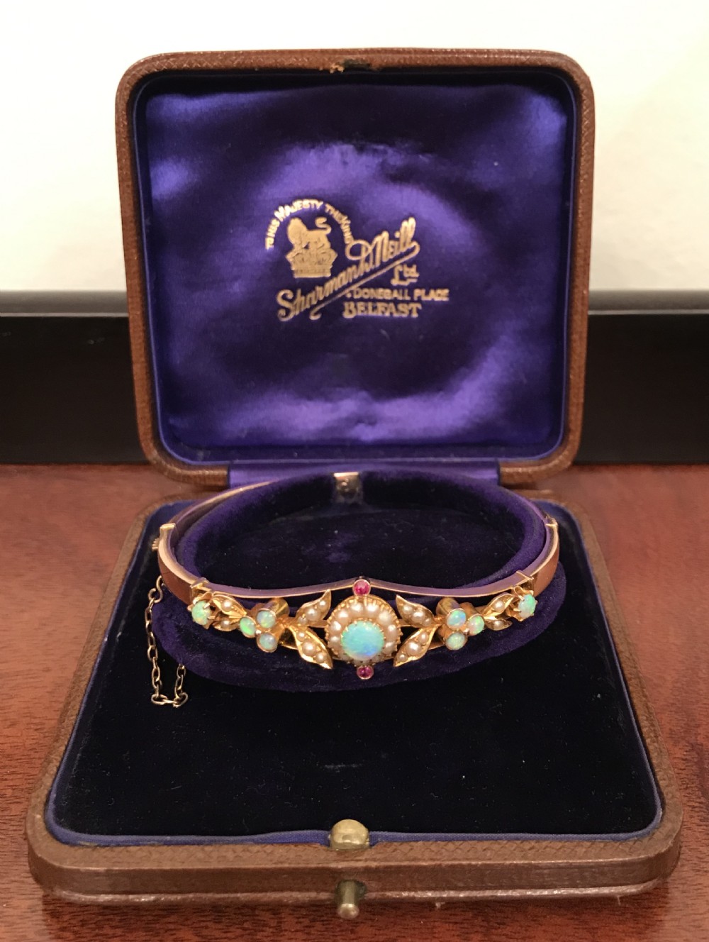 Stunning Edwardian Gold Bangle, 