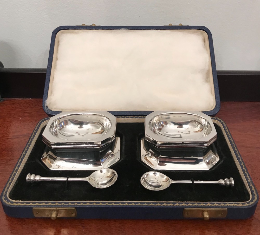Quality Pair of Georgian Style Trencher Salts, Chester 