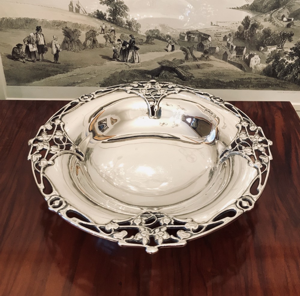 Stunning Art Nouveau Silver Bowl