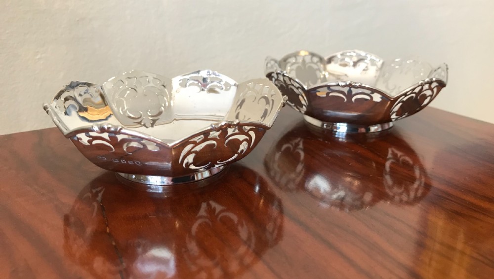 Pair George V Silver Jubilee Bon Bon Dishes, 1935 View IV