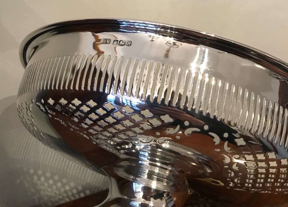 Large Solid Silver Fruit Bowl, 498 grams  View IV
