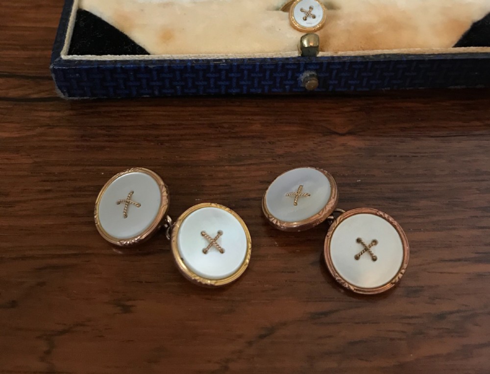 Superb Set of Art Deco Gold Cufflinks View III