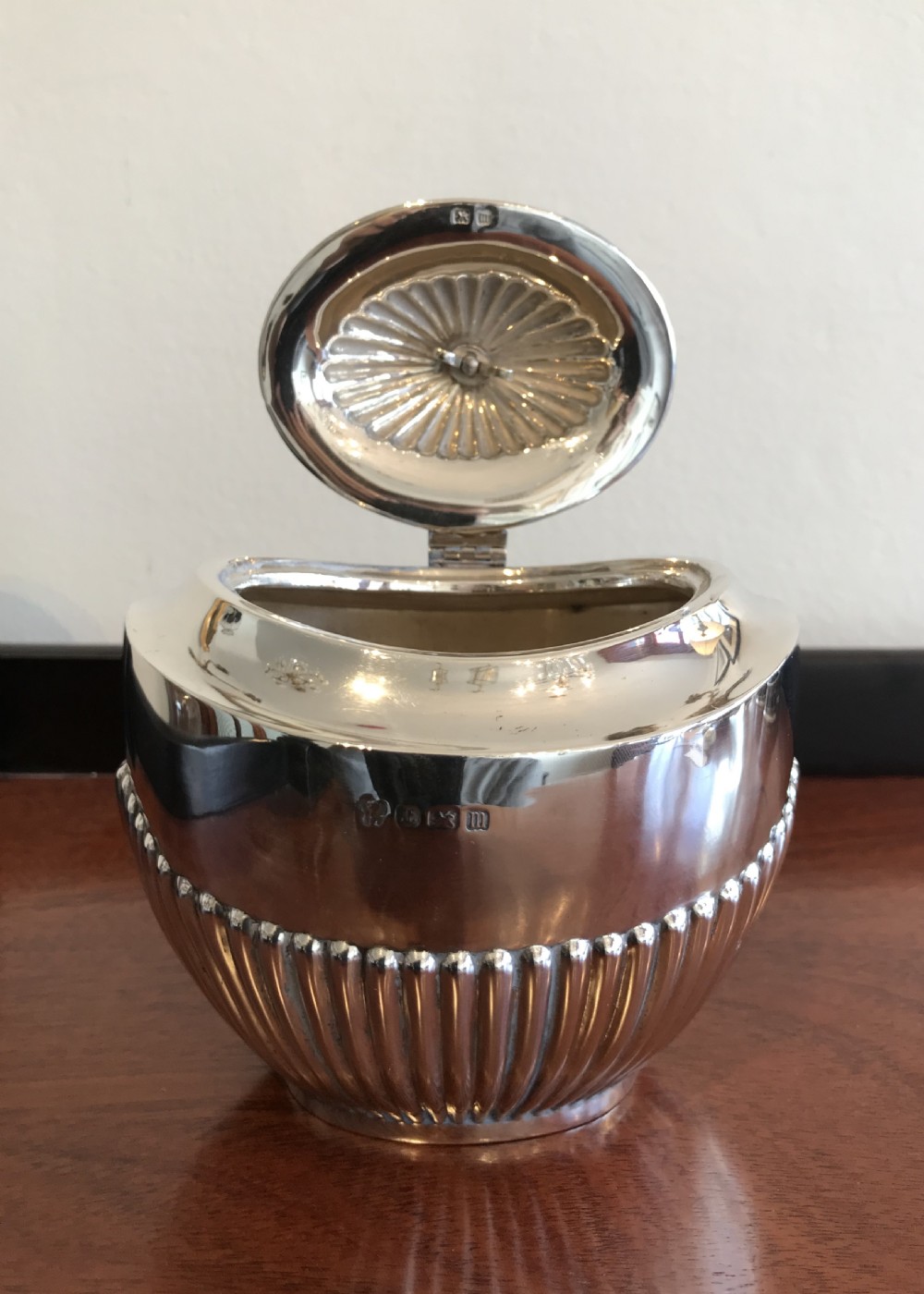 George V Silver Tea Caddy, 1911 View VI