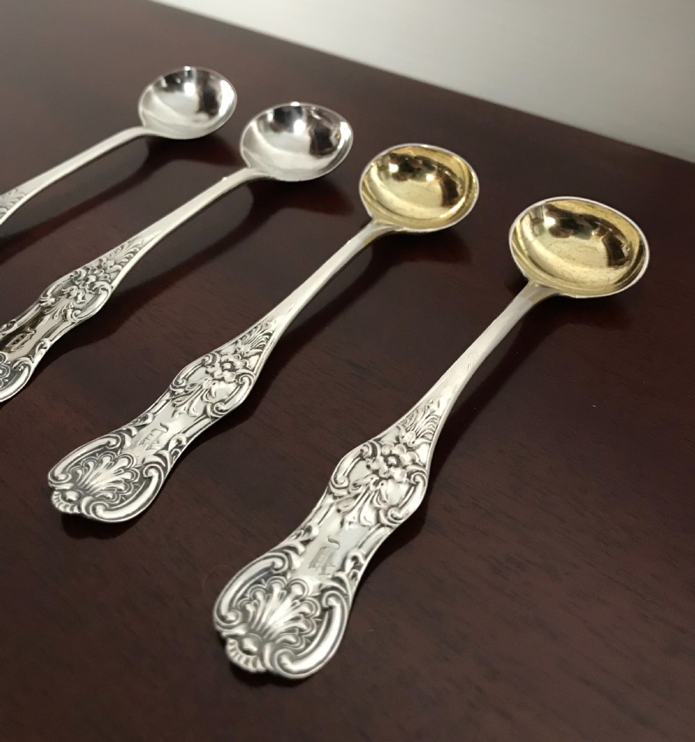 Set of 4 Victorian Scottish Silver Salt Spoons View IV