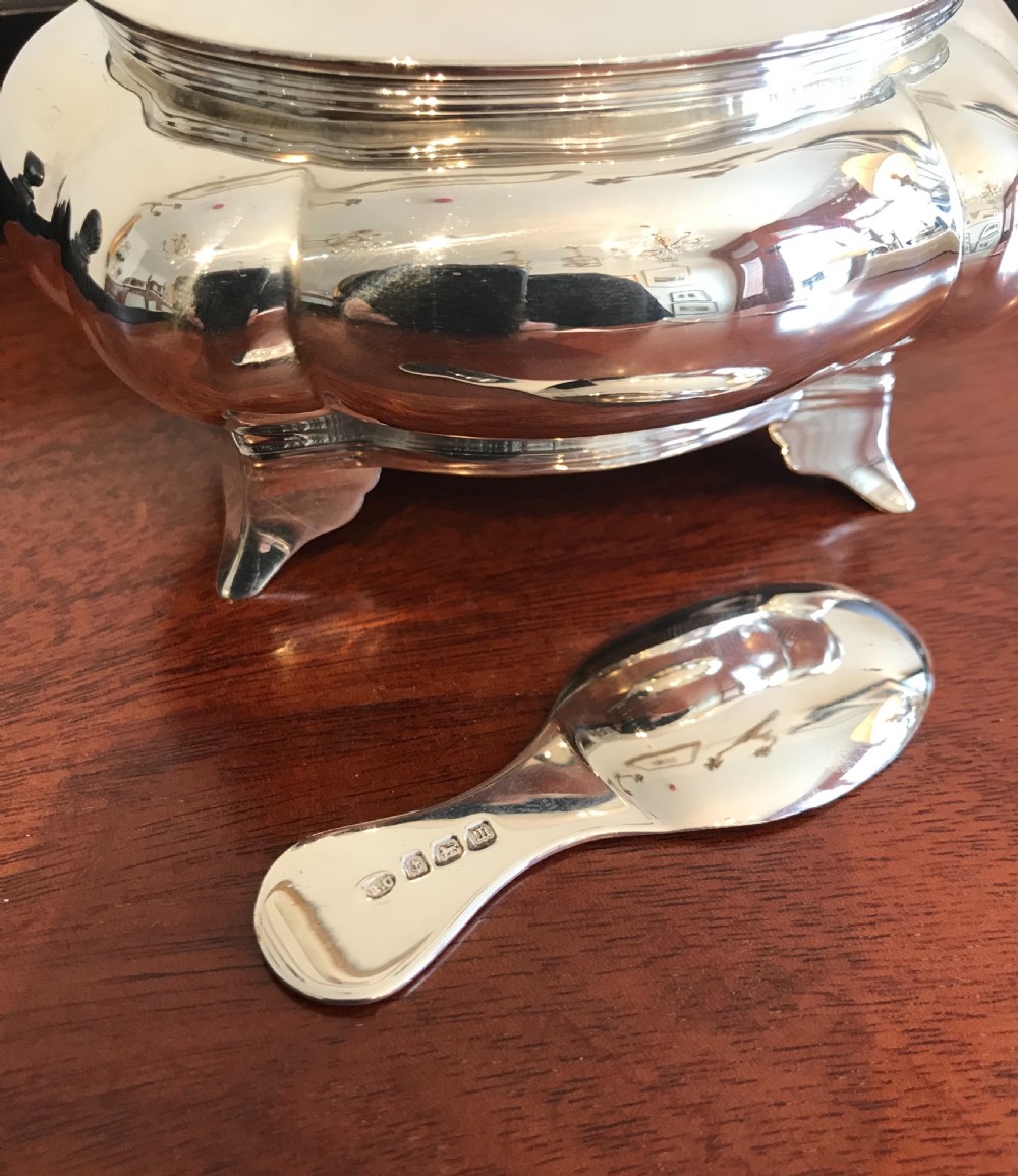 Rare George V Silver Tea Caddy with Integral Spoon View VI