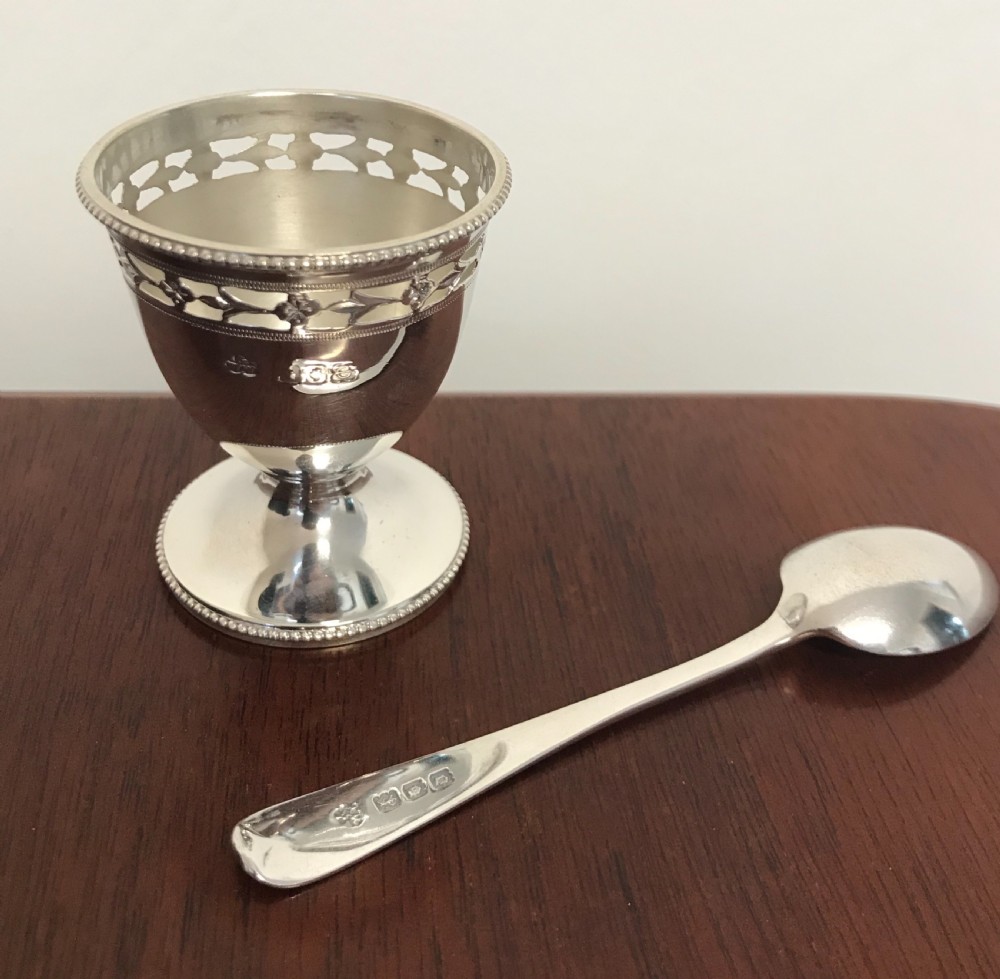 George V Silver Egg Cup Christening Gift Set View III
