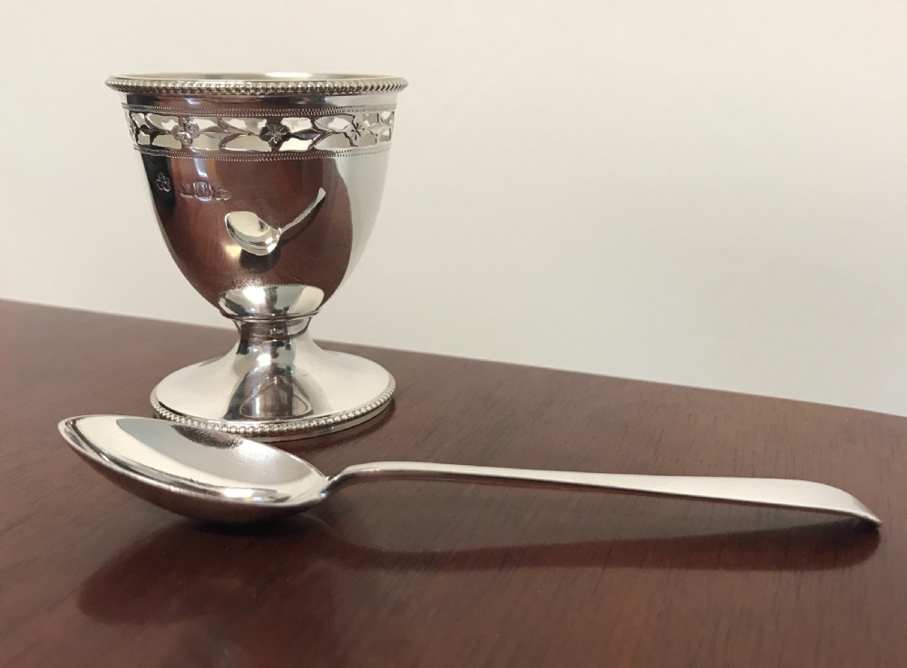 George V Silver Egg Cup Christening Gift Set View IV