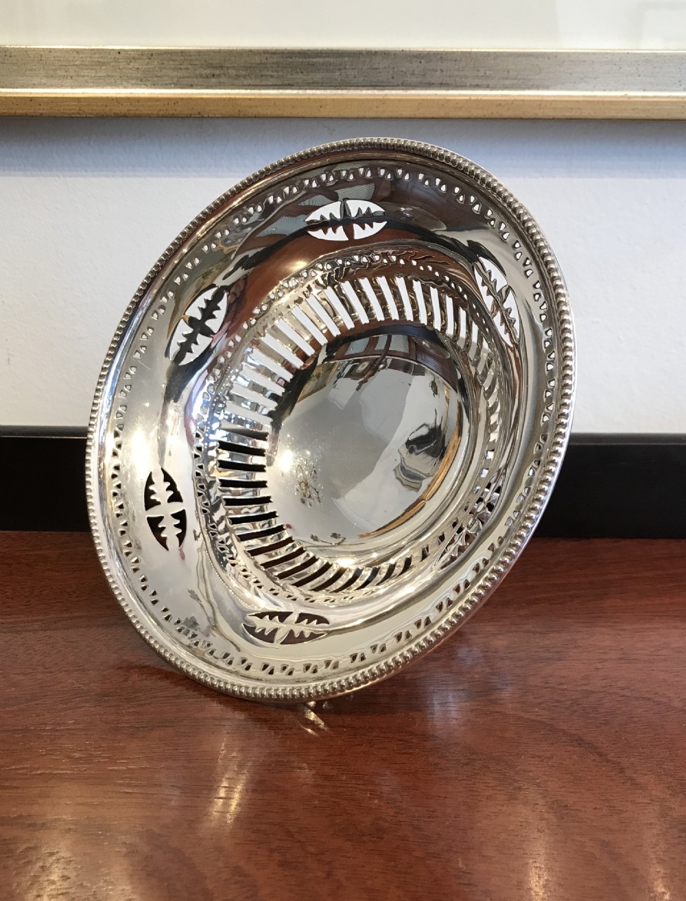 George V silver bowl, 1906 View II