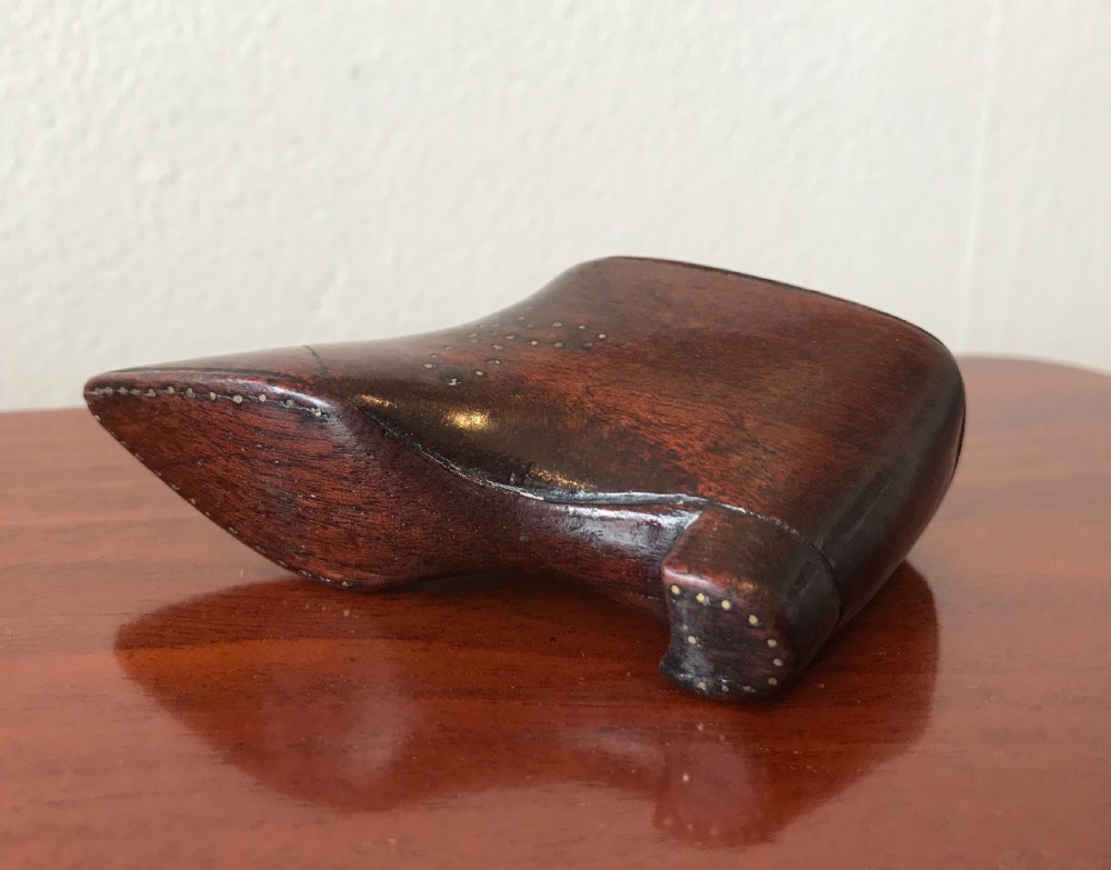 Georgian Snuff Shoe View III