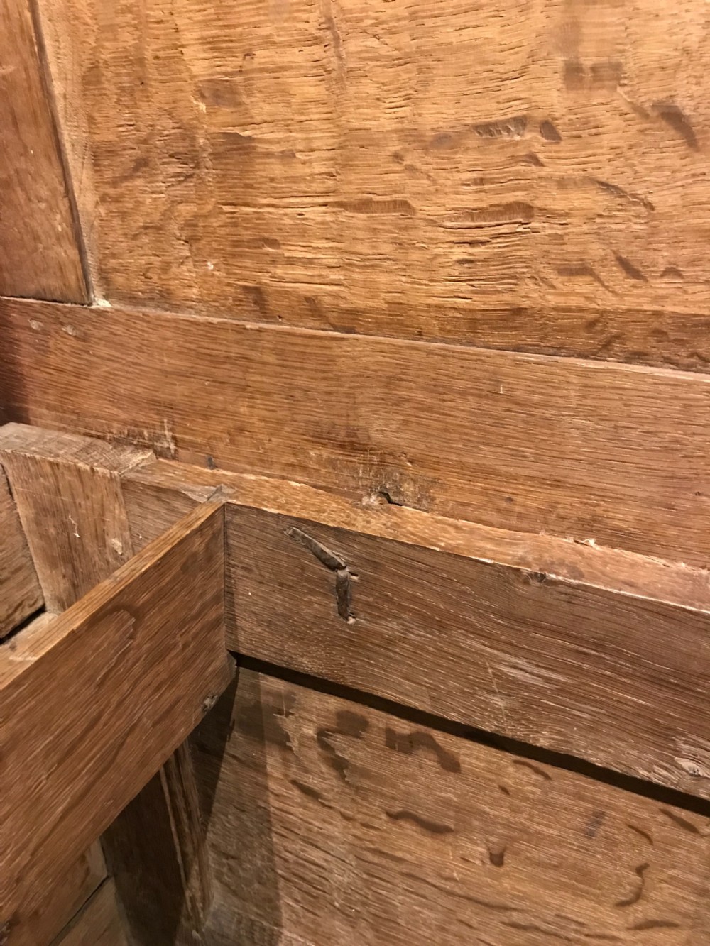 Super 17th Century Oak Coffer View VI