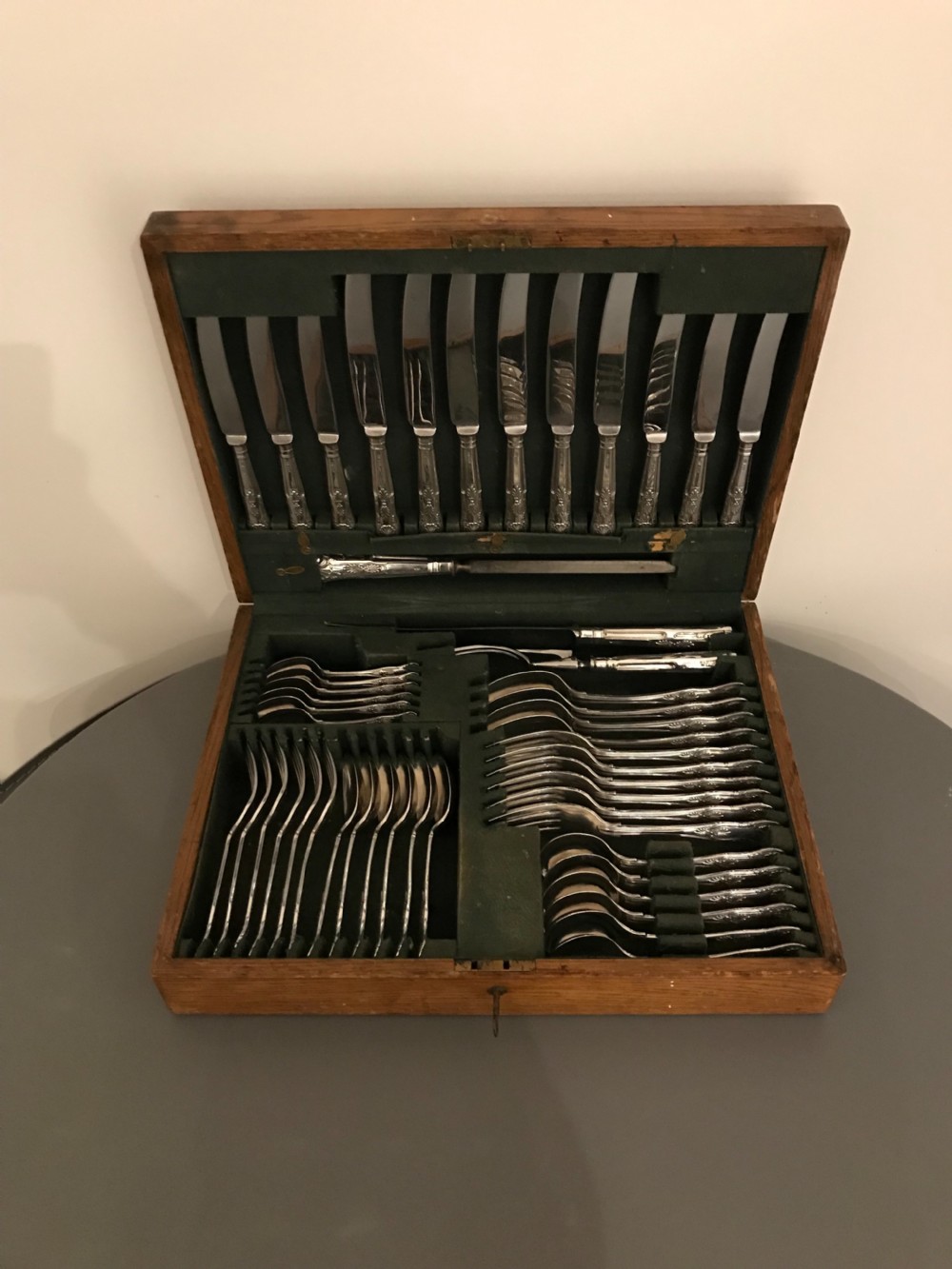 Solid Silver Canteen of Cutlery for Six, 2160 grams  View IV