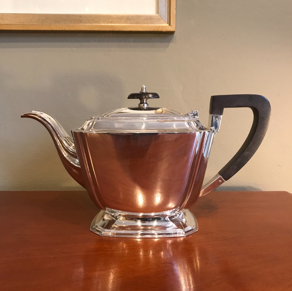 Silver Teapot, 577 grams